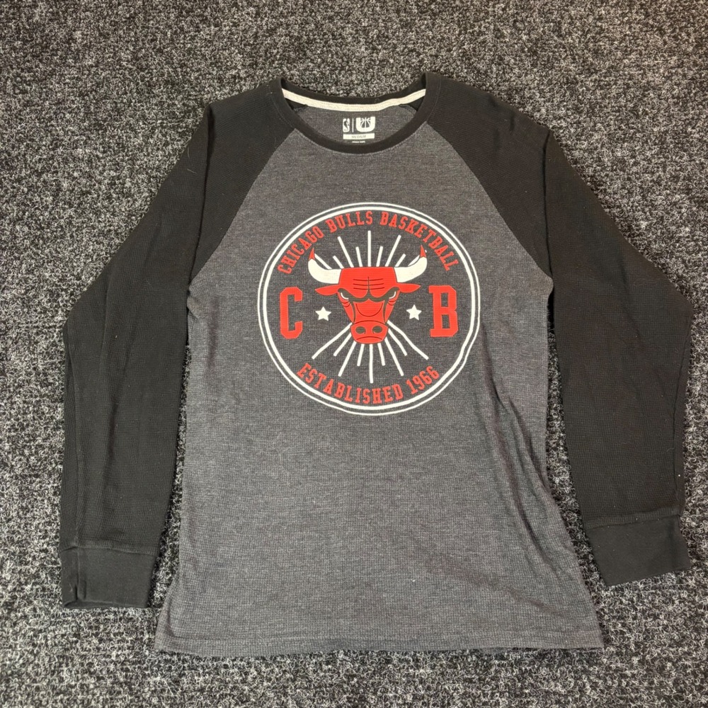 NBA Chicago Bulls Kids Medium Thermal Shirt Long Sleeve Raglan Waffle Knit Grey